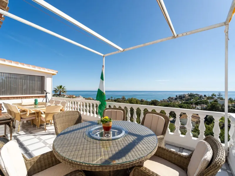 Exclusive Andalusian-Style Villa with Panoramic Sea Views in Torremuelle