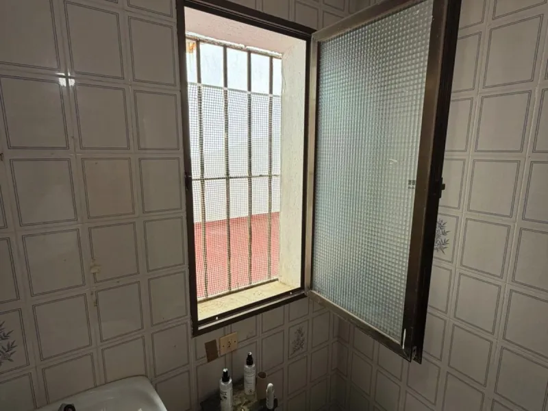 Bright and Spacious Apartment with Sea Views in a Prime Central Location – San Luis de Sabinillas, Manilva