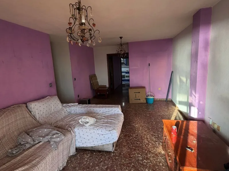 Bright and Spacious Apartment with Sea Views in a Prime Central Location – San Luis de Sabinillas, Manilva