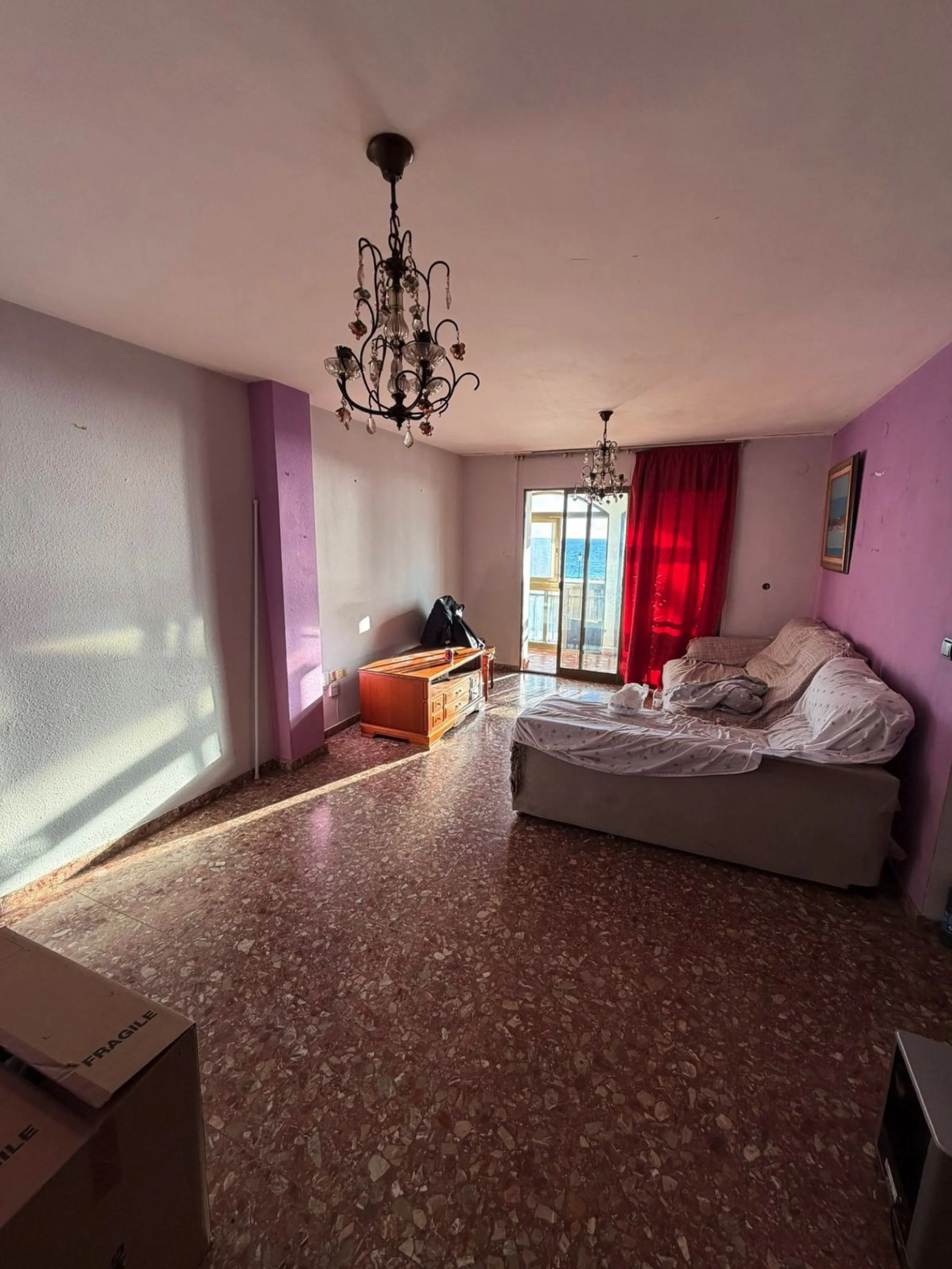 Bright and Spacious Apartment with Sea Views in a Prime Central Location – San Luis de Sabinillas, Manilva