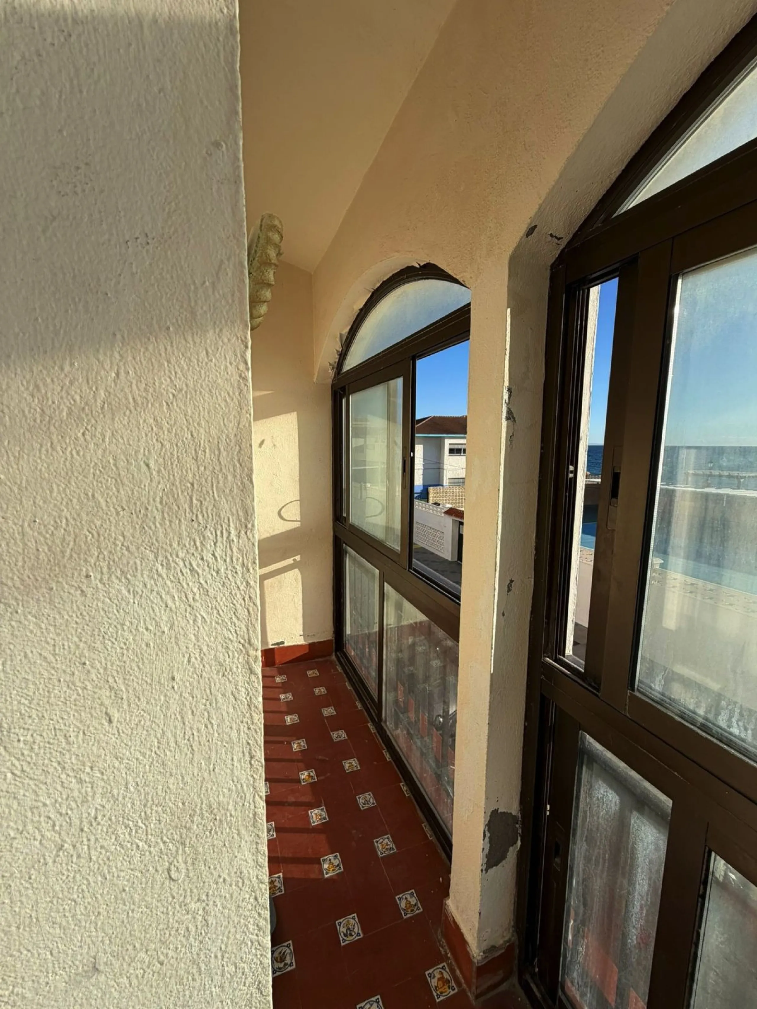 Bright and Spacious Apartment with Sea Views in a Prime Central Location – San Luis de Sabinillas, Manilva