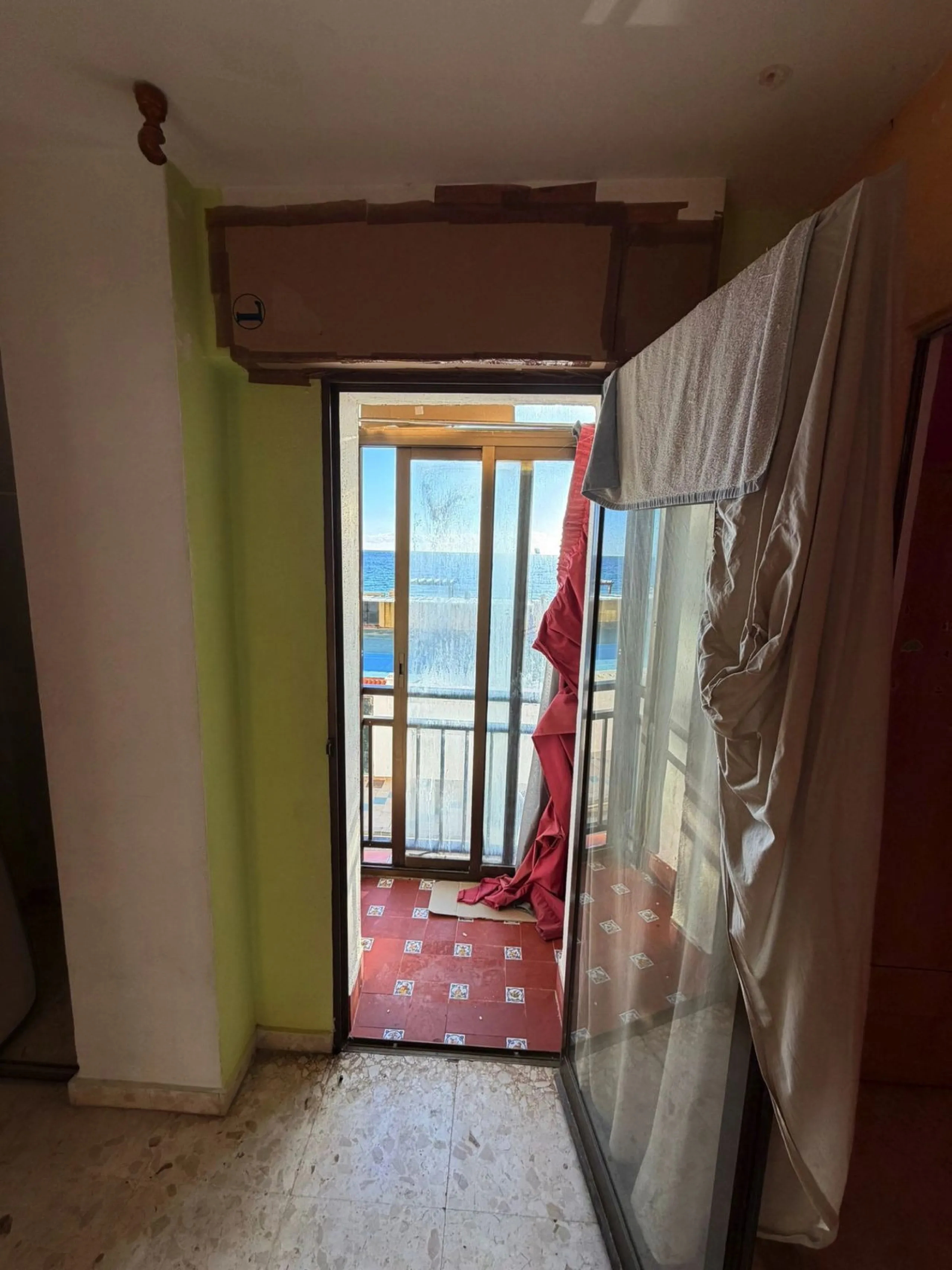 Bright and Spacious Apartment with Sea Views in a Prime Central Location – San Luis de Sabinillas, Manilva