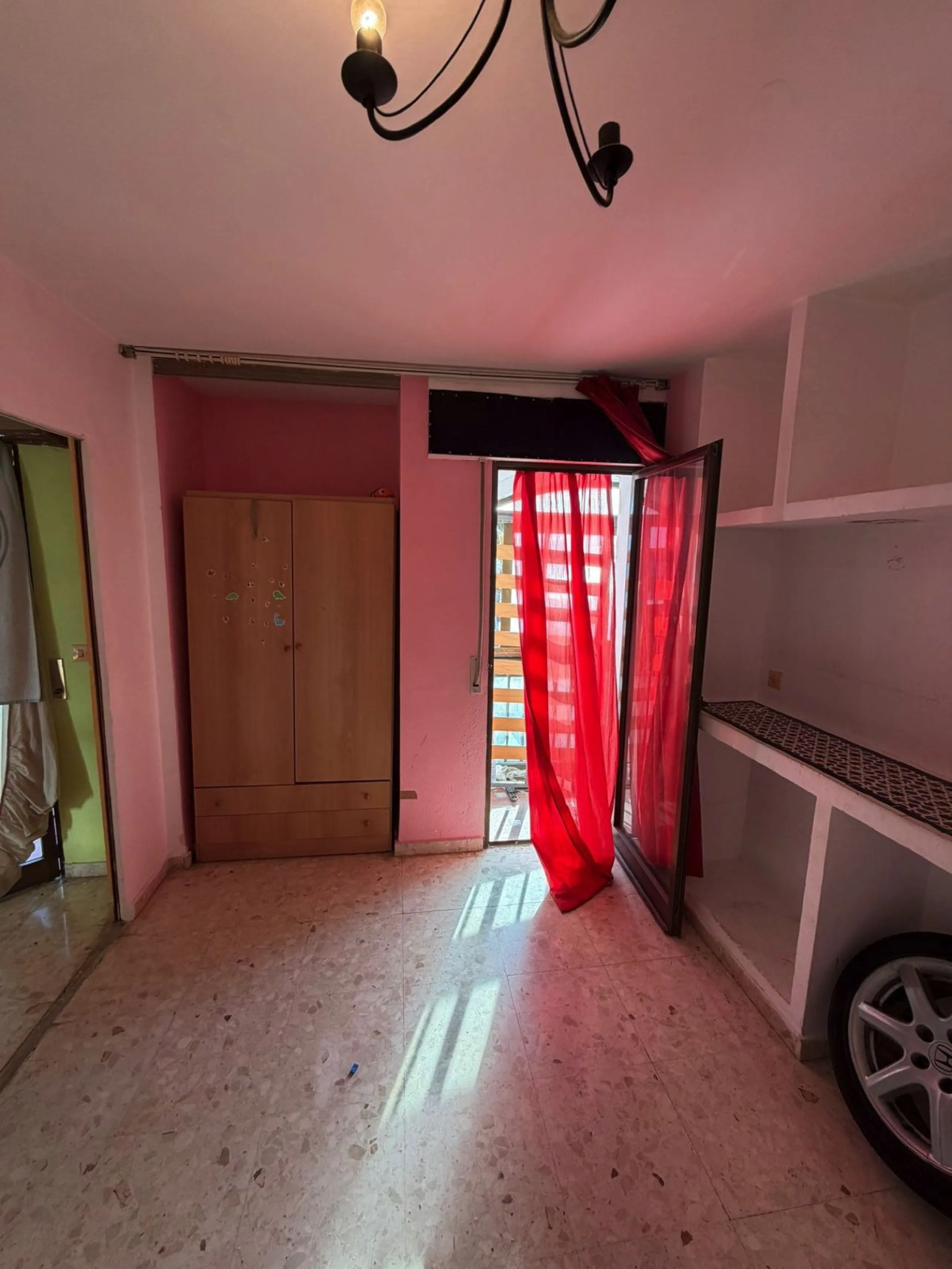 Bright and Spacious Apartment with Sea Views in a Prime Central Location – San Luis de Sabinillas, Manilva