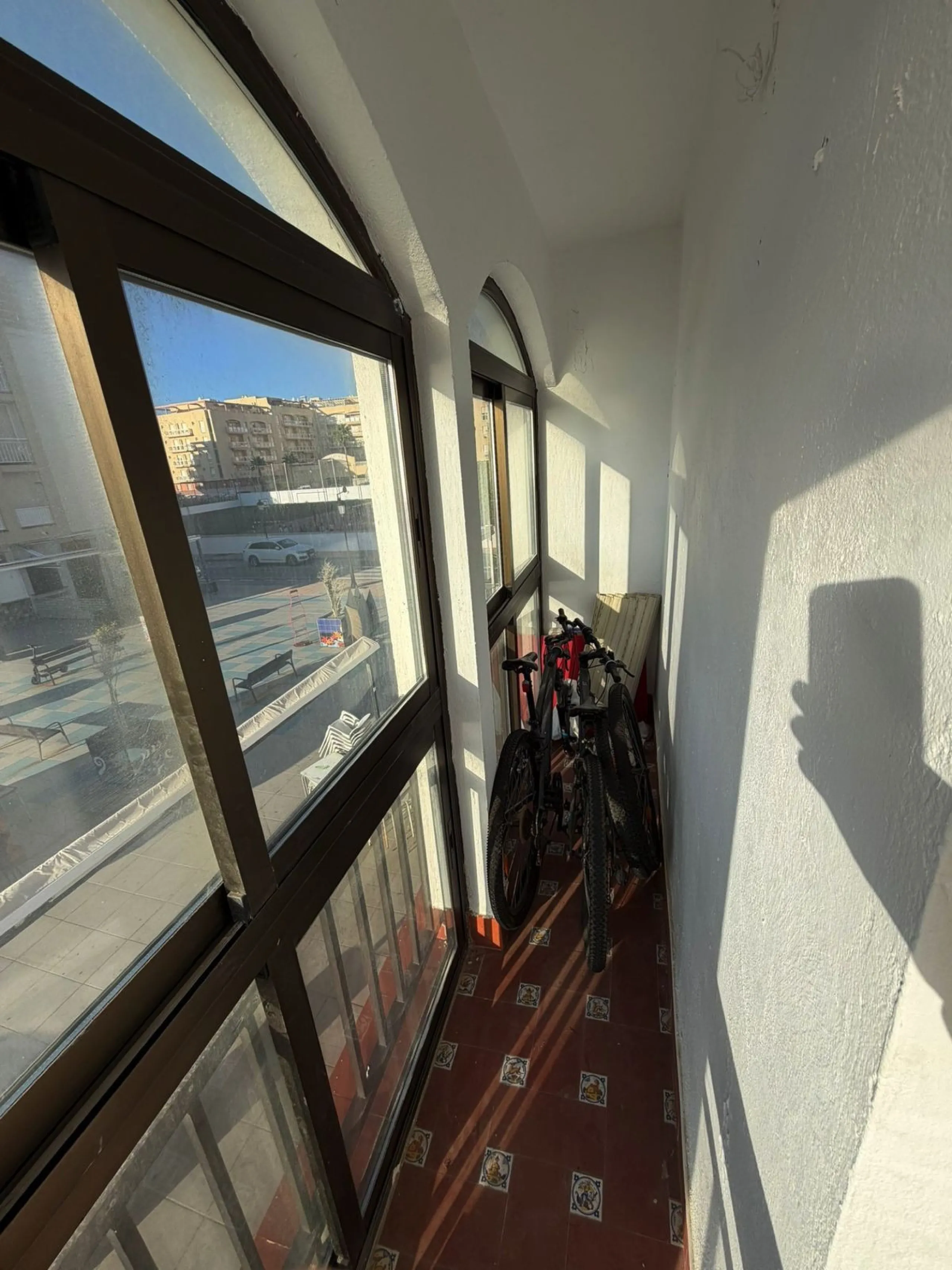 Bright and Spacious Apartment with Sea Views in a Prime Central Location – San Luis de Sabinillas, Manilva
