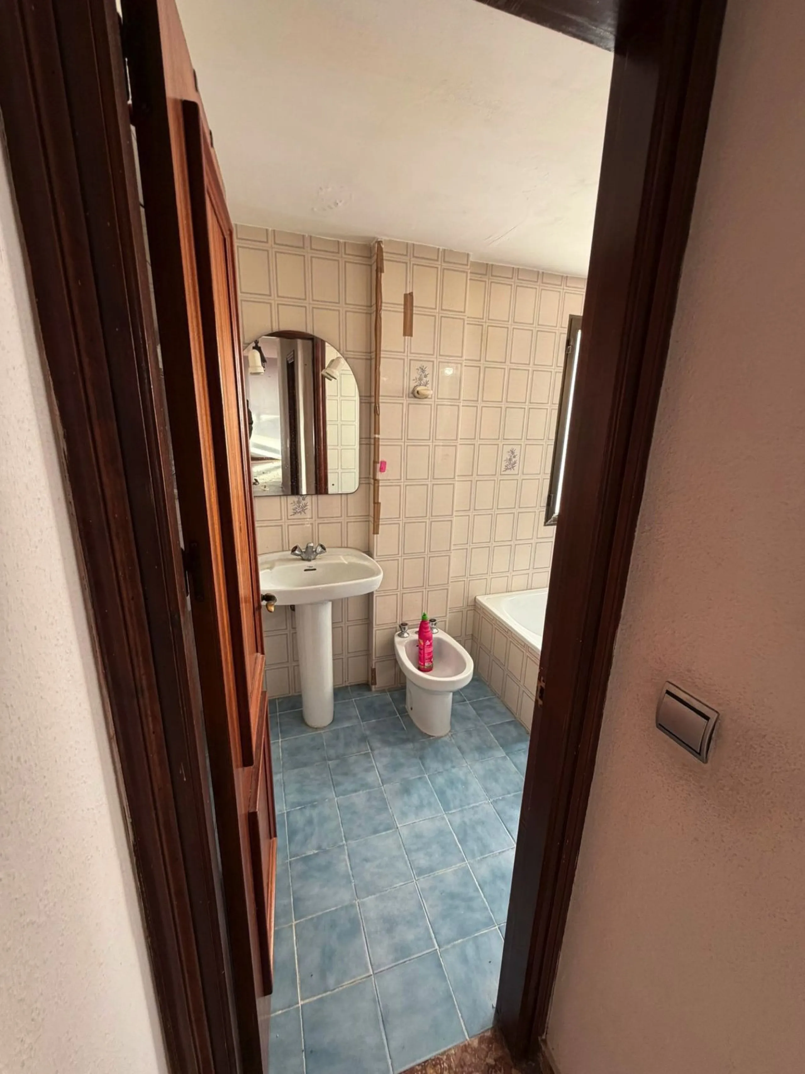 Bright and Spacious Apartment with Sea Views in a Prime Central Location – San Luis de Sabinillas, Manilva