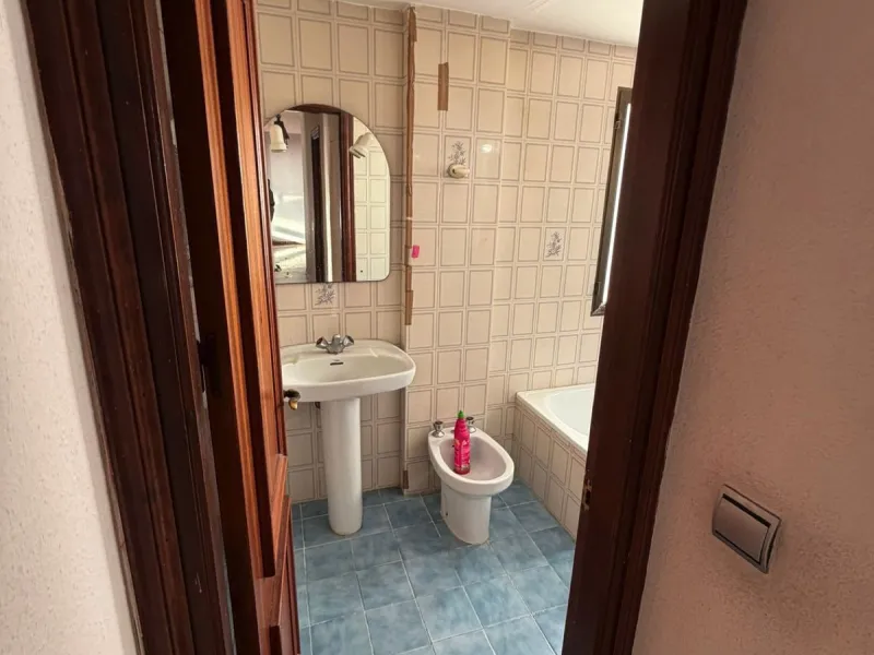 Bright and Spacious Apartment with Sea Views in a Prime Central Location – San Luis de Sabinillas, Manilva