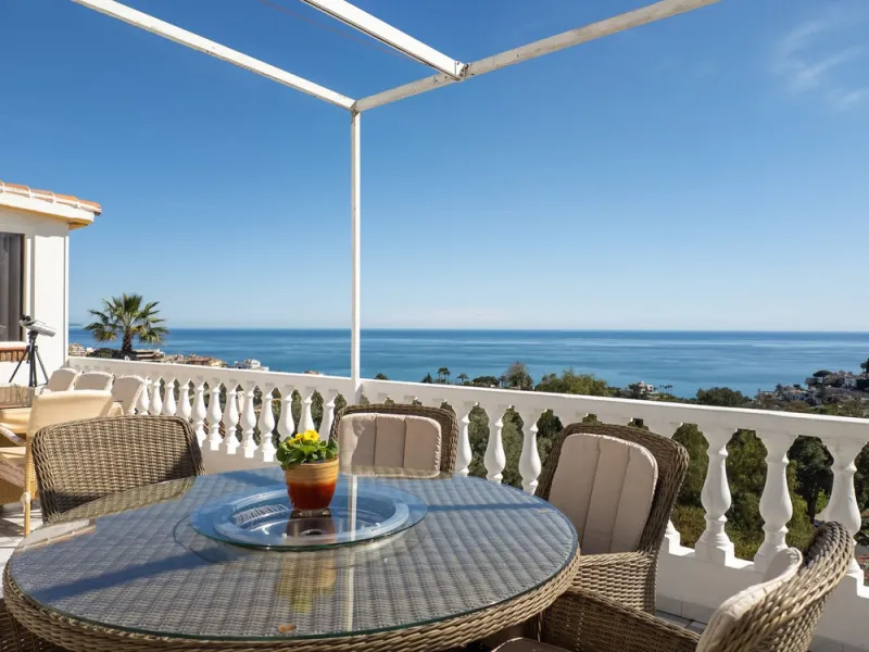 Exclusive Andalusian-Style Villa with Panoramic Sea Views in Torremuelle