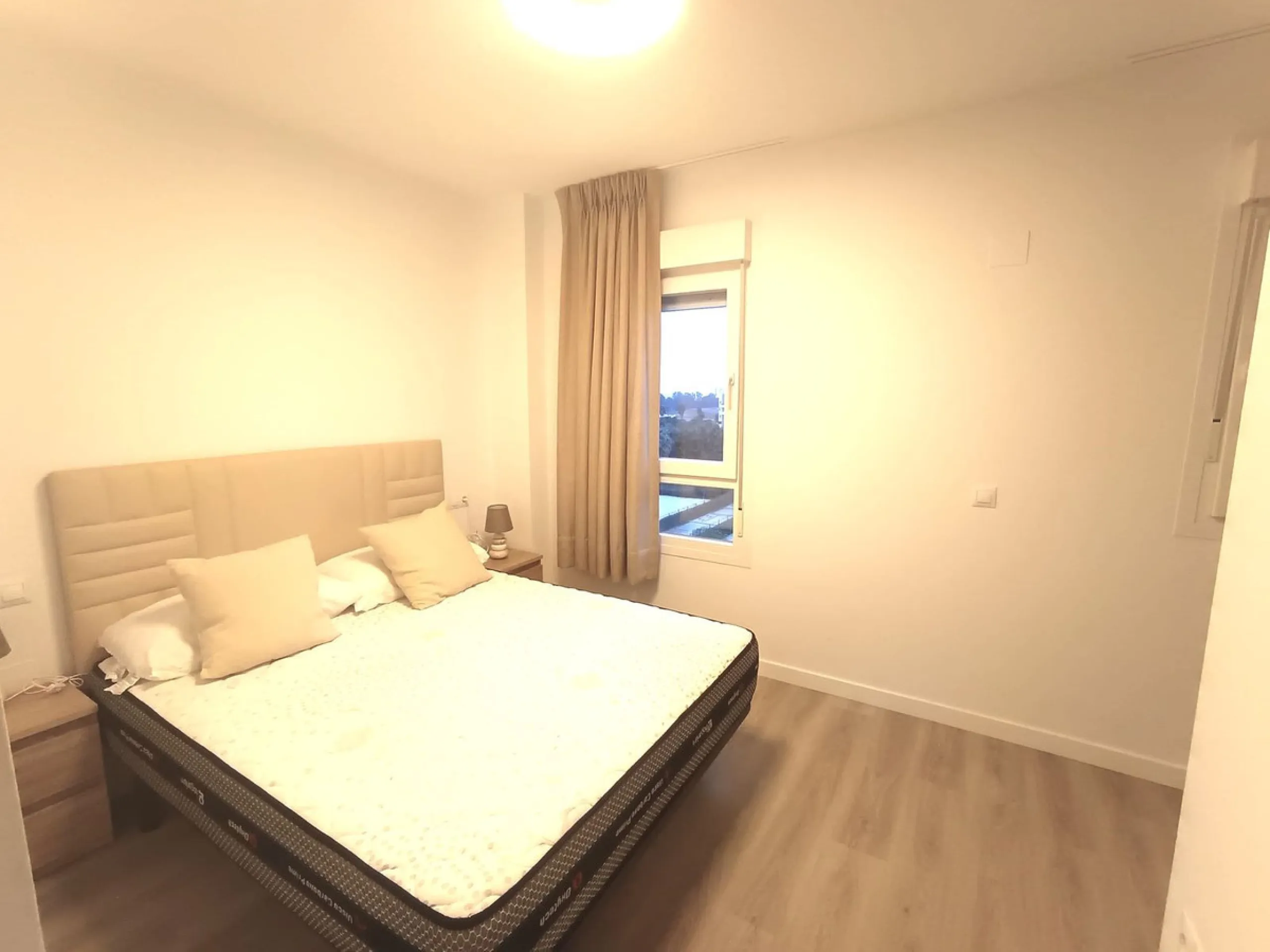 Apartment - Middle Floor Apartment в продаже в Marbella, Málaga. В доме 3 спален и 2 ванных комнат. Площадь дома 110 м²