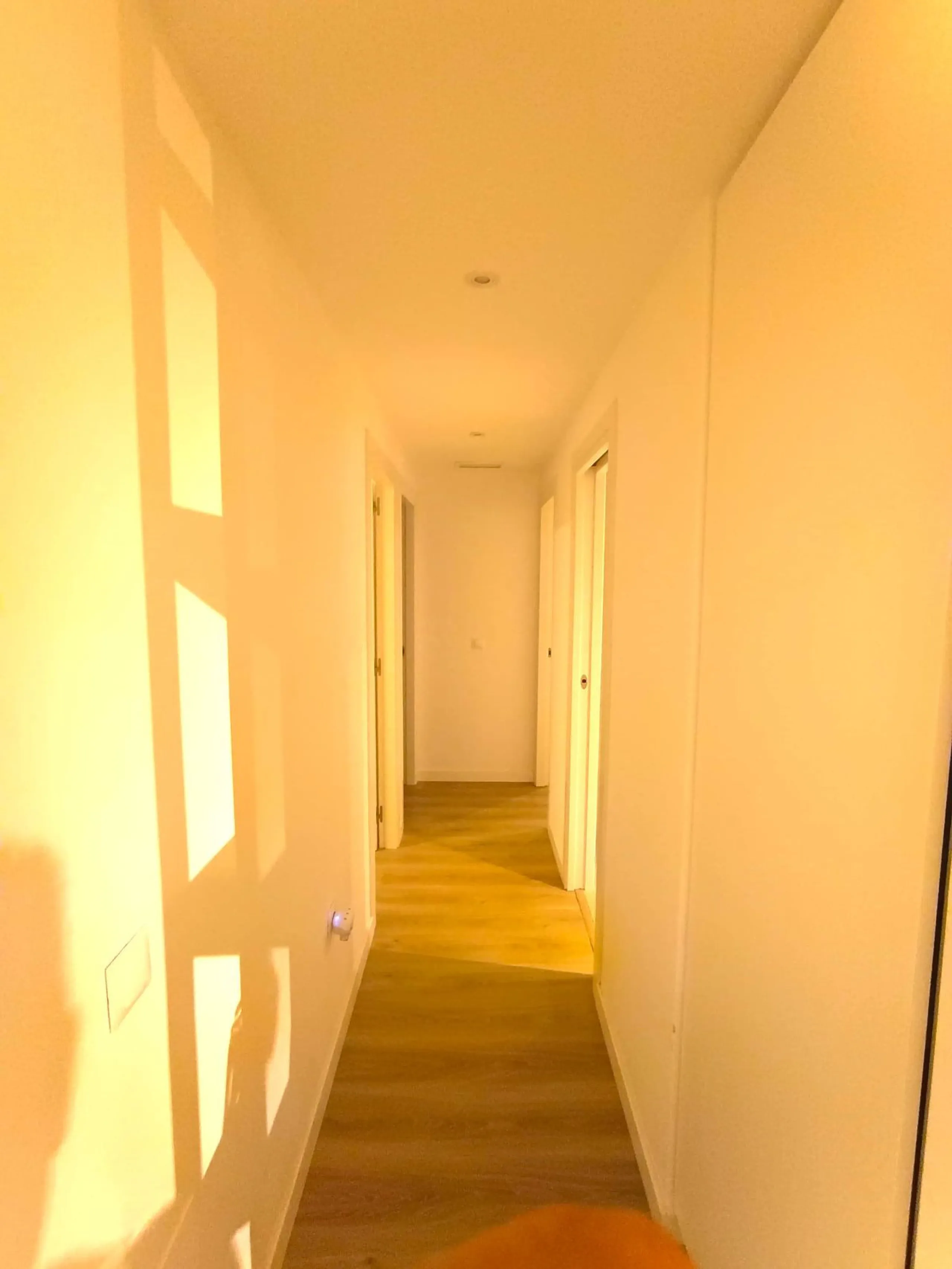 Apartment - Middle Floor Apartment в продаже в Marbella, Málaga. В доме 3 спален и 2 ванных комнат. Площадь дома 110 м²