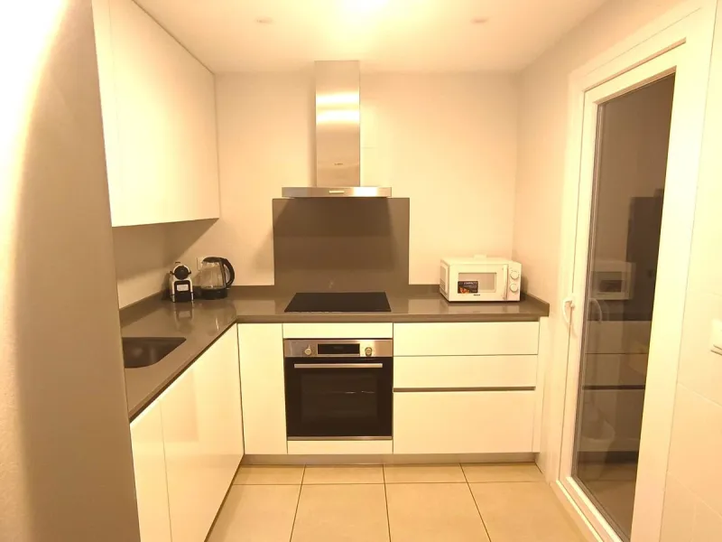 Apartment - Middle Floor Apartment в продаже в Marbella, Málaga. В доме 3 спален и 2 ванных комнат. Площадь дома 110 м²