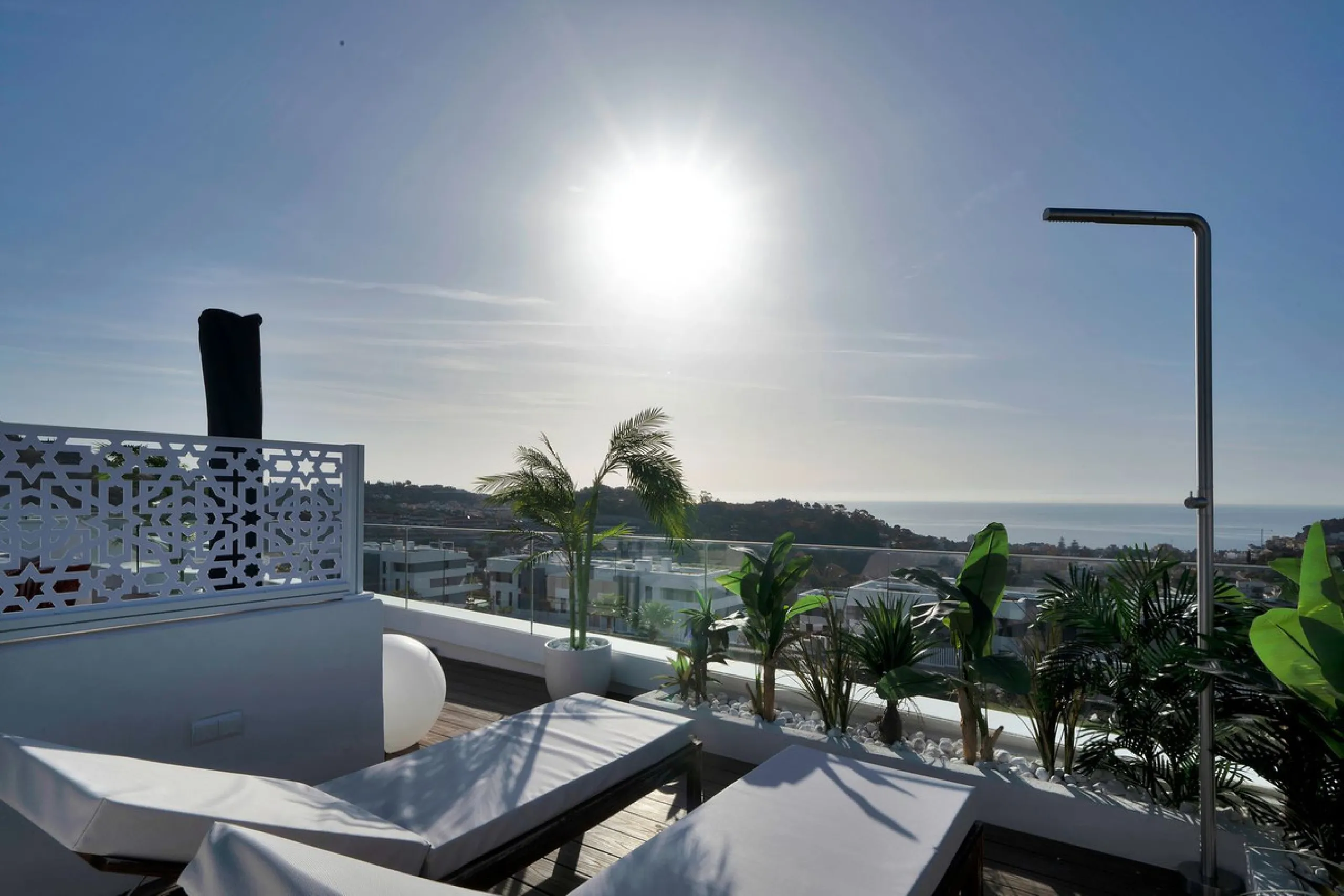 Spectacular 4-Bedroom Penthouse with Private Rooftop Paradise with amazing views in Colinas del Limonar, Málaga.