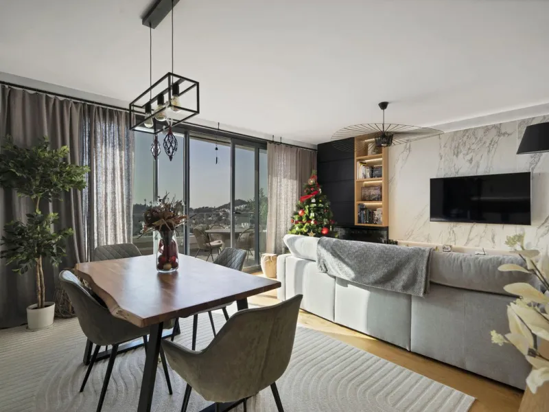 Spectacular 4-Bedroom Penthouse with Private Rooftop Paradise with amazing views in Colinas del Limonar, Málaga.