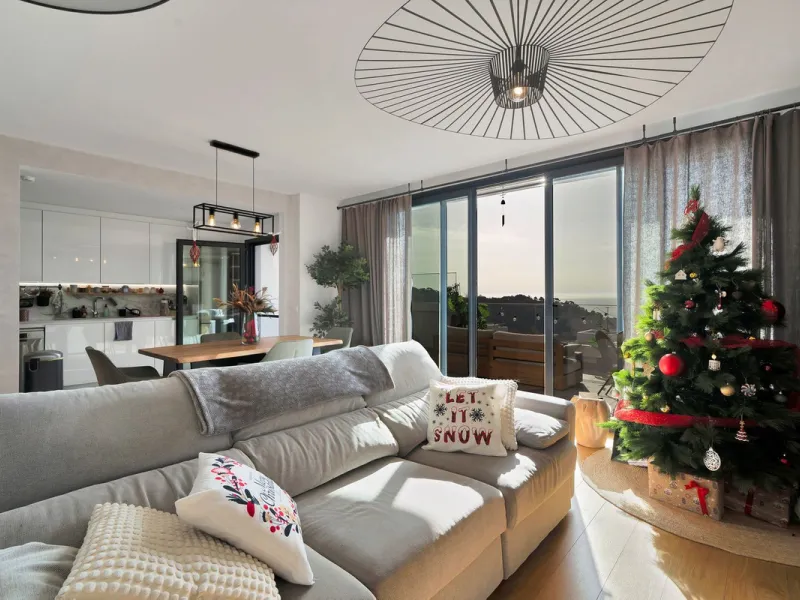 Spectacular 4-Bedroom Penthouse with Private Rooftop Paradise with amazing views in Colinas del Limonar, Málaga.