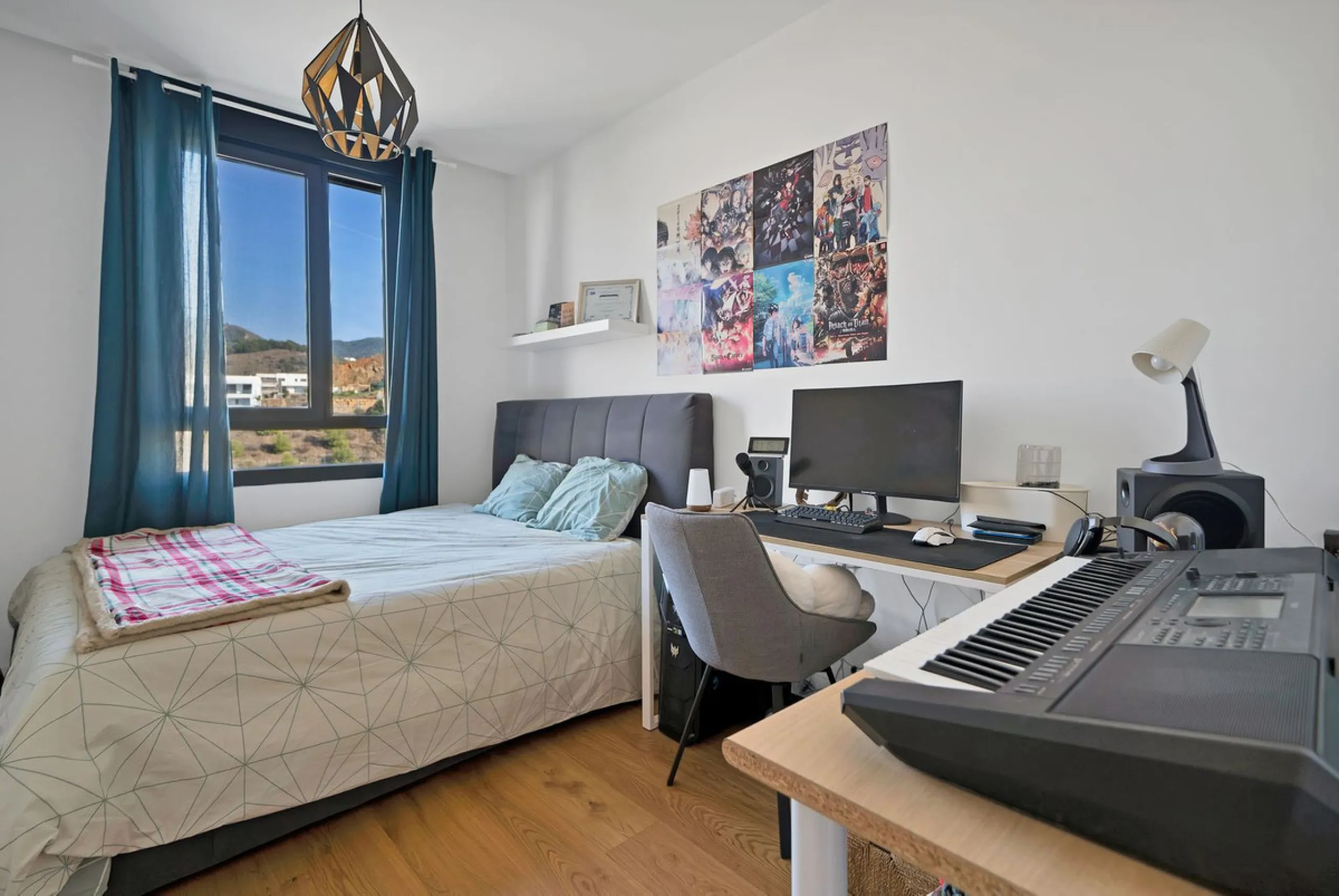 Spectacular 4-Bedroom Penthouse with Private Rooftop Paradise with amazing views in Colinas del Limonar, Málaga.