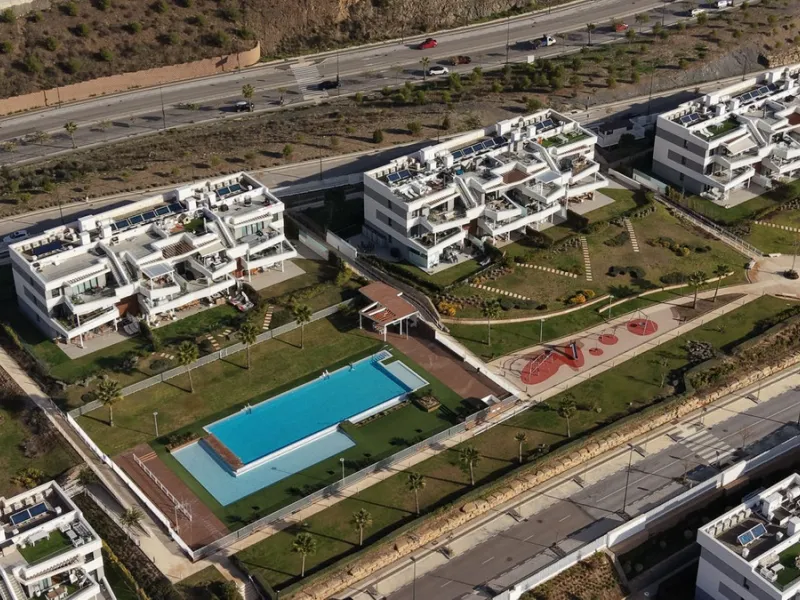 Spectacular 4-Bedroom Penthouse with Private Rooftop Paradise with amazing views in Colinas del Limonar, Málaga.