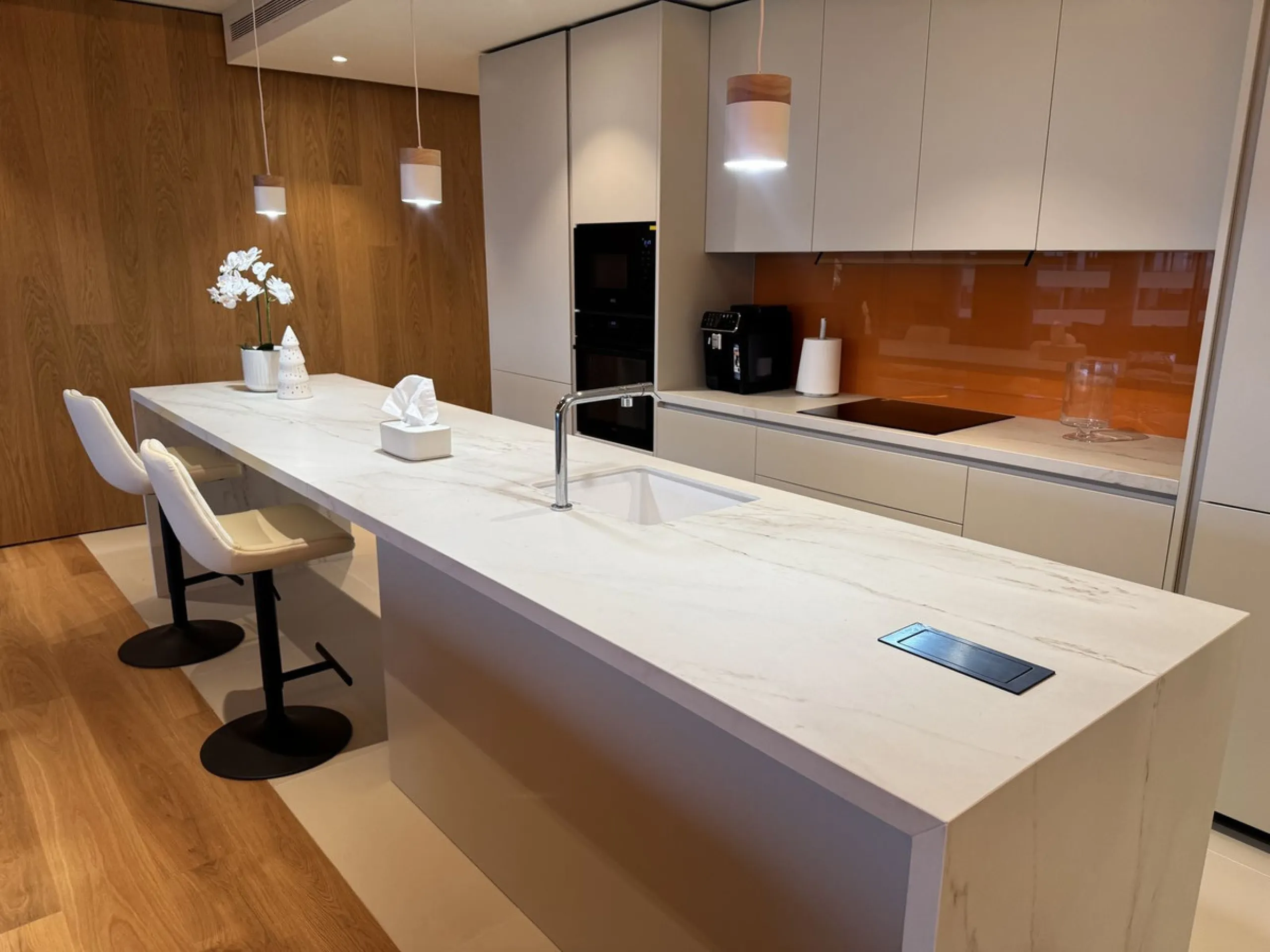 Apartment - Middle Floor Apartment в продаже в Fuengirola, Málaga. В доме 3 спален и 2 ванных комнат. Площадь дома 114 м²