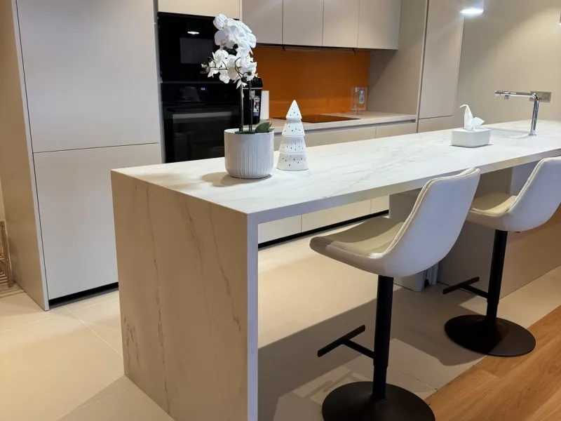 Apartment - Middle Floor Apartment в продаже в Fuengirola, Málaga. В доме 3 спален и 2 ванных комнат. Площадь дома 114 м²