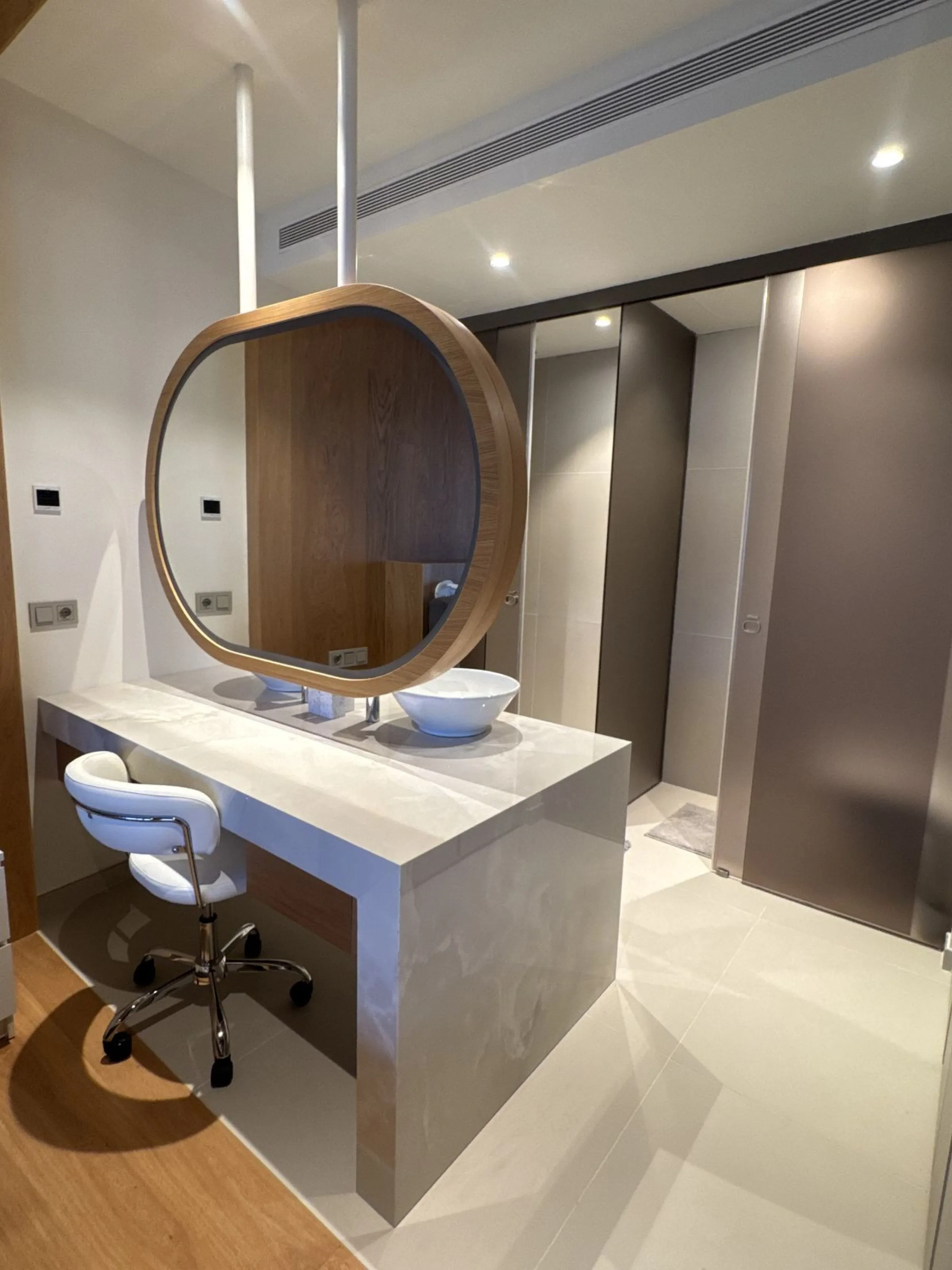 Apartment - Middle Floor Apartment в продаже в Fuengirola, Málaga. В доме 3 спален и 2 ванных комнат. Площадь дома 114 м²