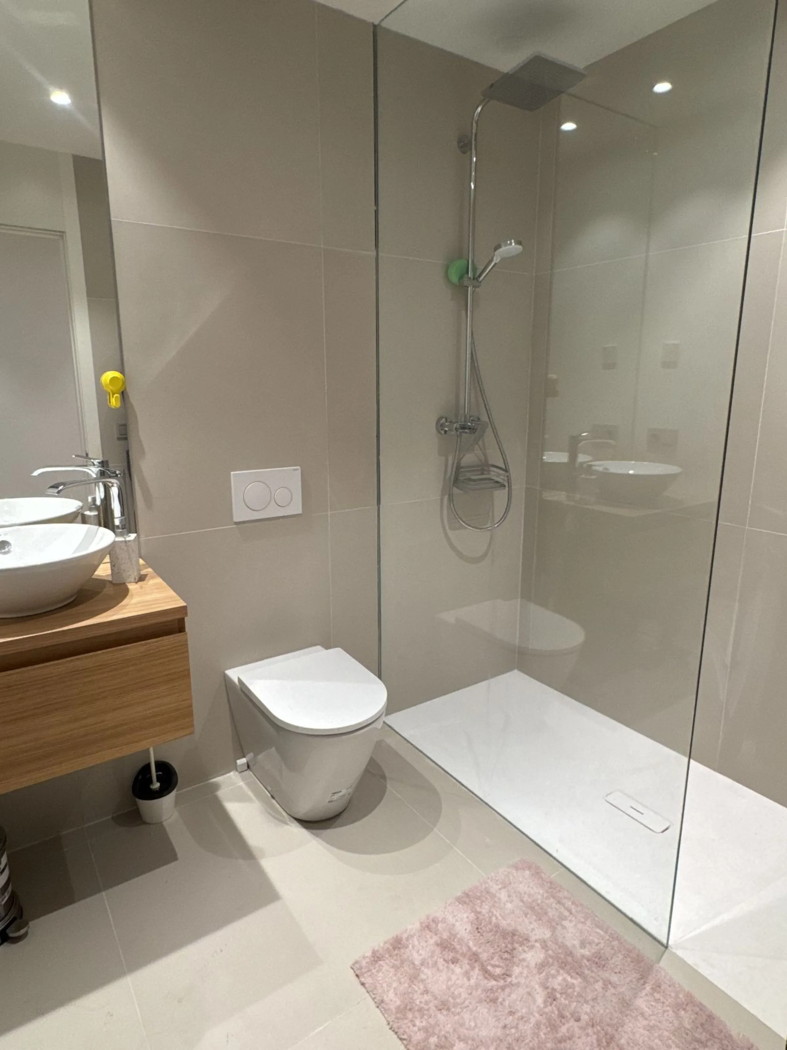 Apartment - Middle Floor Apartment в продаже в Fuengirola, Málaga. В доме 3 спален и 2 ванных комнат. Площадь дома 114 м²