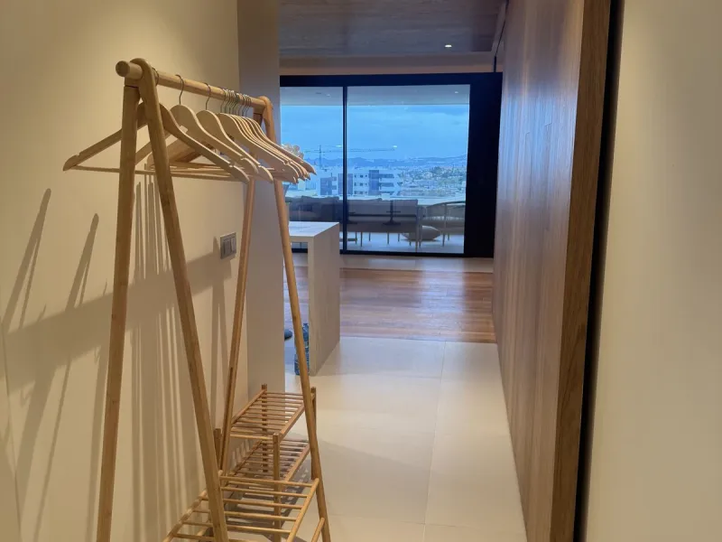 Apartment - Middle Floor Apartment в продаже в Fuengirola, Málaga. В доме 3 спален и 2 ванных комнат. Площадь дома 114 м²
