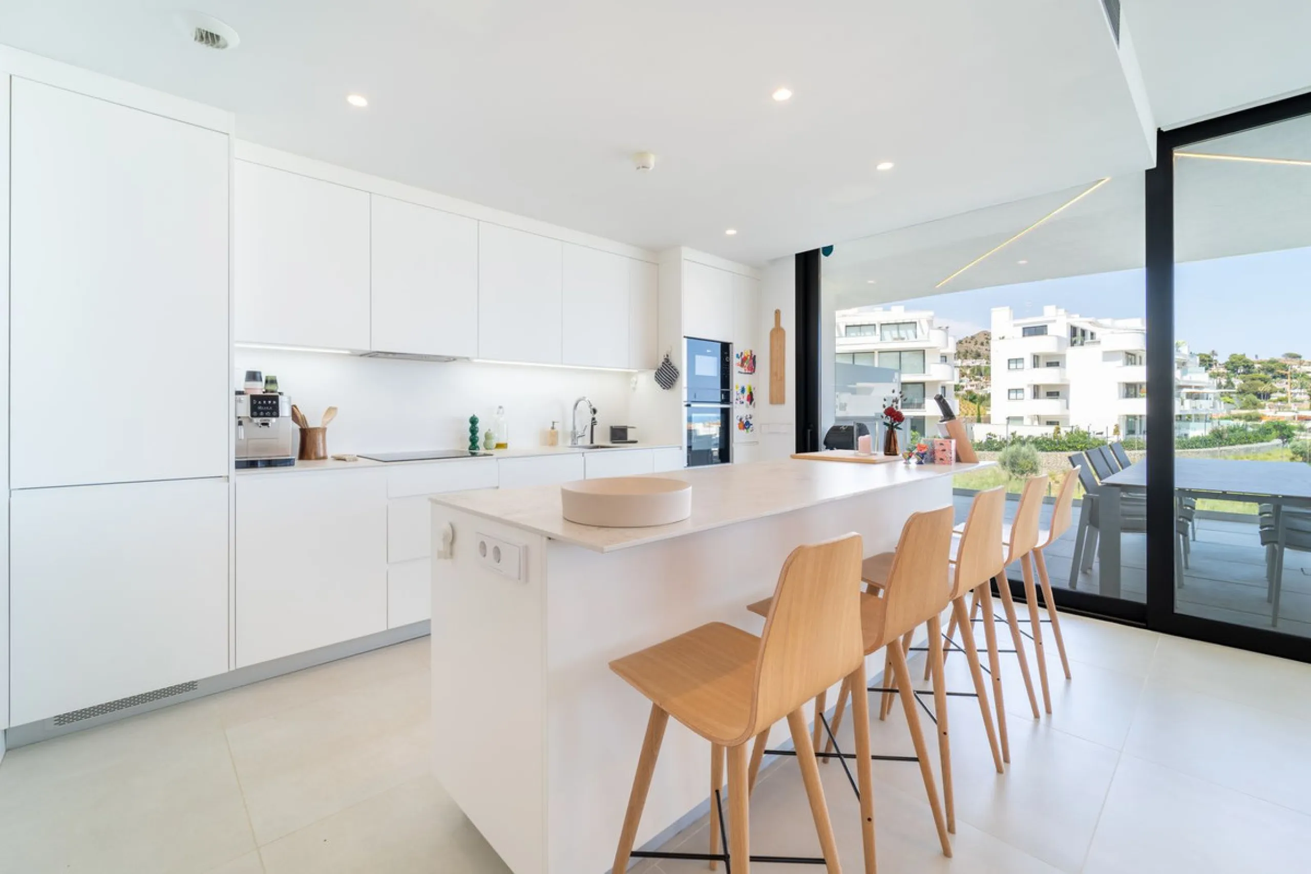 This exceptional ground-floor apartment offers a rare combination of space, privacy, and open views within a secure and highly sought-after residential setting on the Costa del Sol. The property enjoys uninterrupted views over a protected green zone and w