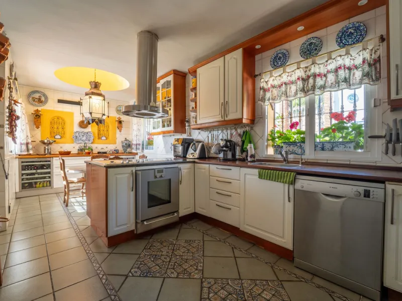 Exclusive Andalusian-Style Villa with Panoramic Sea Views in Torremuelle