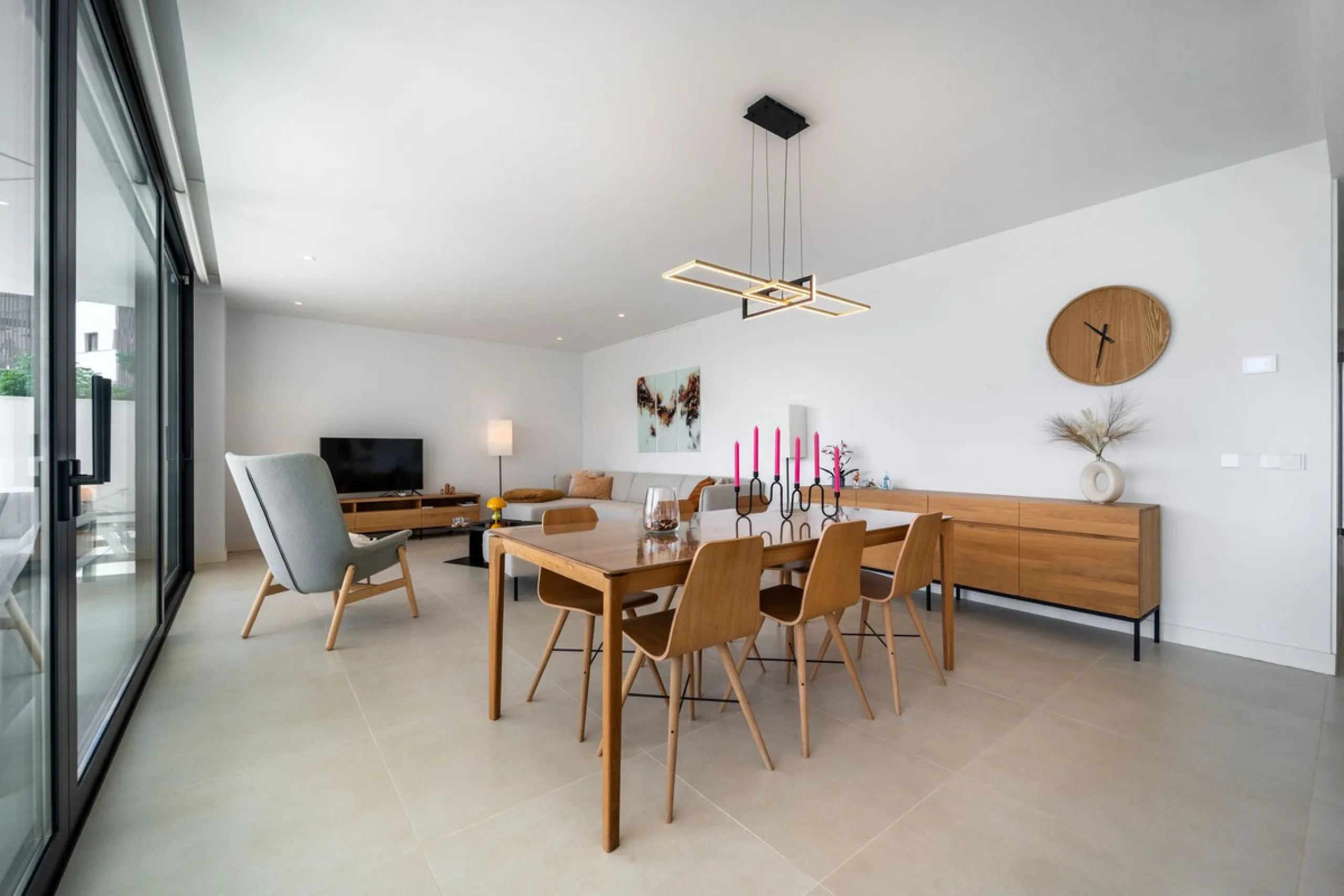 This exceptional ground-floor apartment offers a rare combination of space, privacy, and open views within a secure and highly sought-after residential setting on the Costa del Sol. The property enjoys uninterrupted views over a protected green zone and w