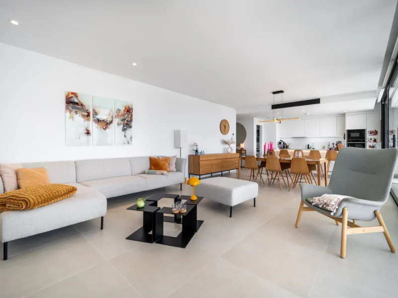 This exceptional ground-floor apartment offers a rare combination of space, privacy, and open views within a secure and highly sought-after residential setting on the Costa del Sol. The property enjoys uninterrupted views over a protected green zone and w