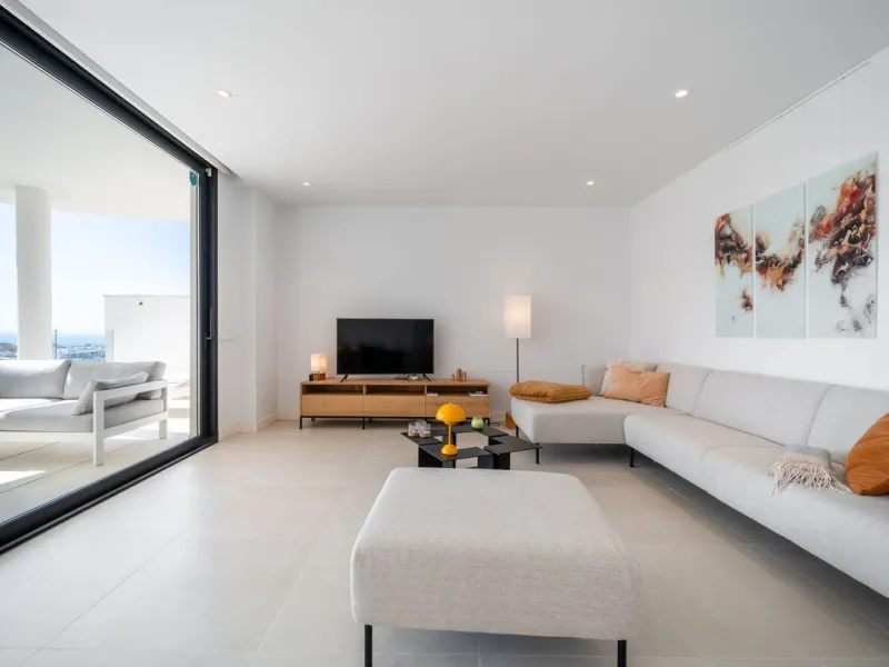 This exceptional ground-floor apartment offers a rare combination of space, privacy, and open views within a secure and highly sought-after residential setting on the Costa del Sol. The property enjoys uninterrupted views over a protected green zone and w