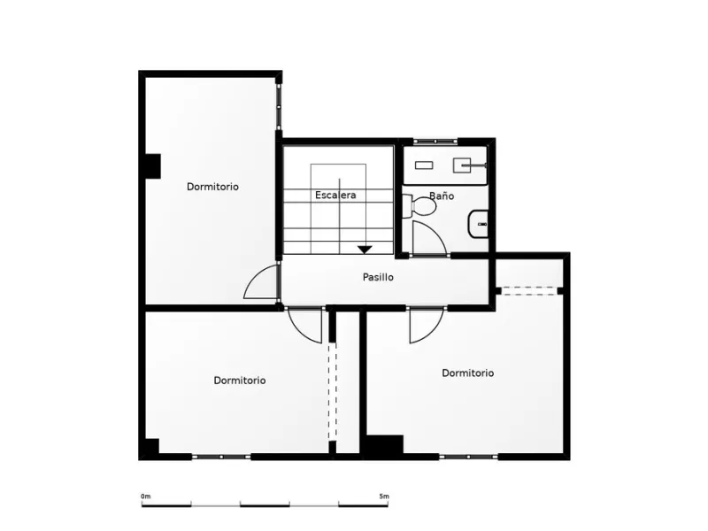 If you're looking for space, natural light, and a great location, this property is for you. It is a 92 m² triplex with a very comfortable layout and a 40 m² solarium terrace that is essentially an additional outdoor living room.