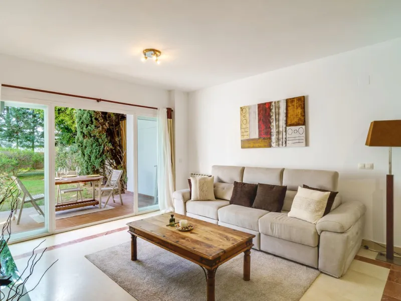 Apartment - Ground Floor Apartment в продаже в Marbella, Málaga. В доме 3 спален и 2 ванных комнат. Площадь дома 127 м²