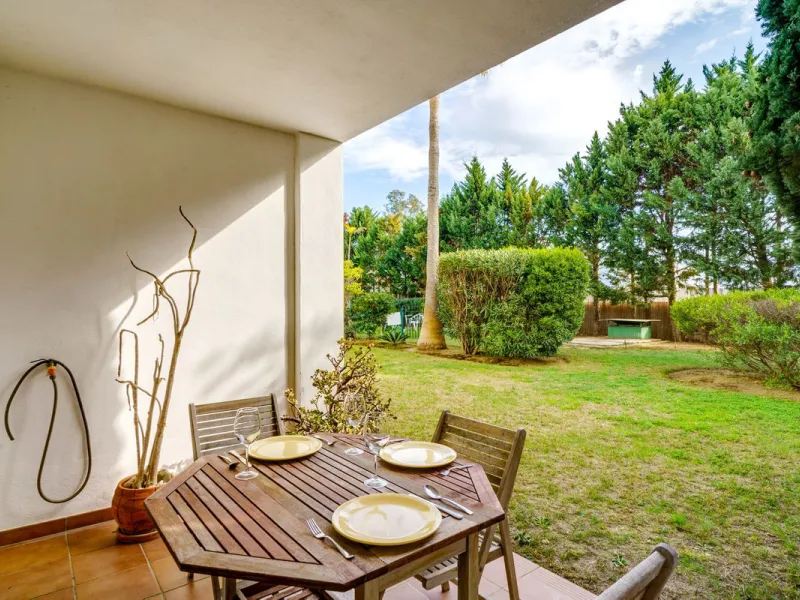 Apartment - Ground Floor Apartment в продаже в Marbella, Málaga. В доме 3 спален и 2 ванных комнат. Площадь дома 127 м²