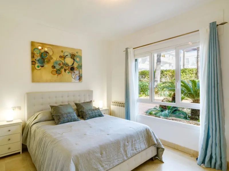 Apartment - Ground Floor Apartment в продаже в Marbella, Málaga. В доме 3 спален и 2 ванных комнат. Площадь дома 127 м²
