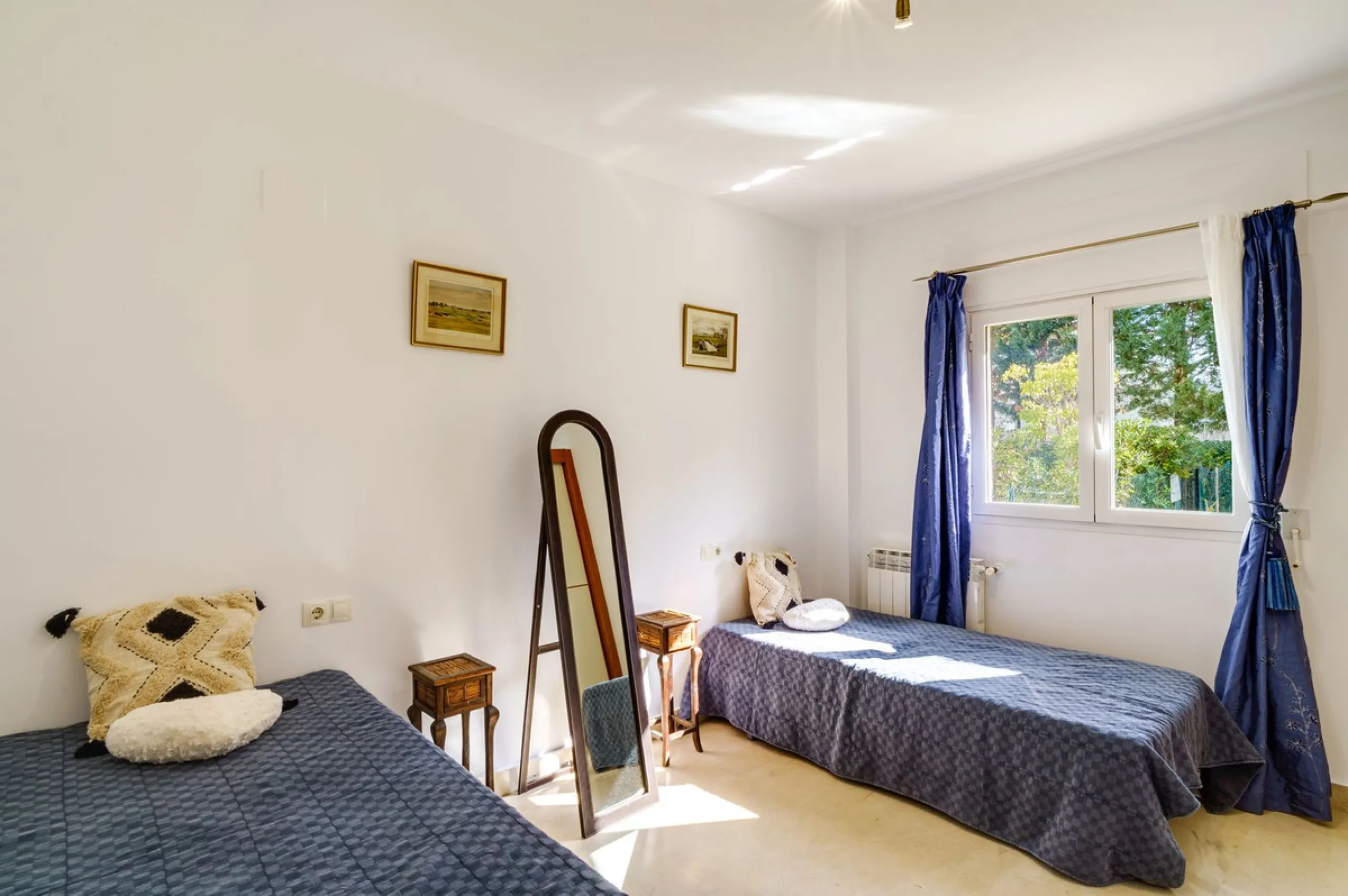 Apartment - Ground Floor Apartment в продаже в Marbella, Málaga. В доме 3 спален и 2 ванных комнат. Площадь дома 127 м²