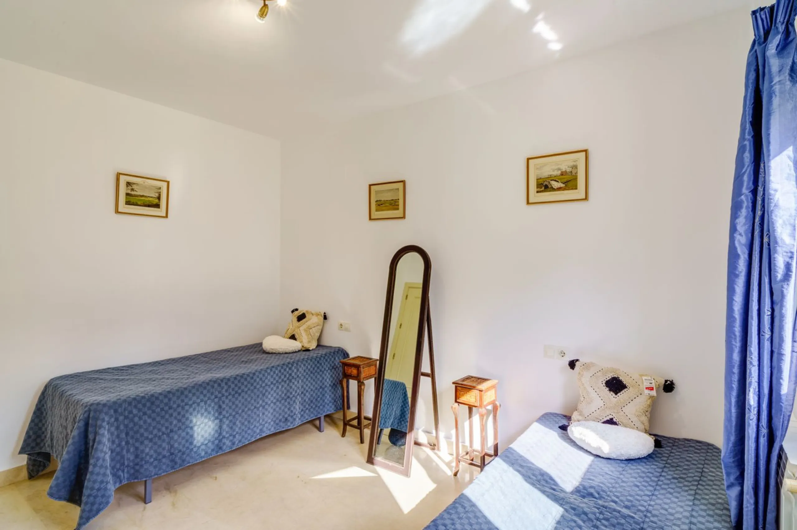 Apartment - Ground Floor Apartment в продаже в Marbella, Málaga. В доме 3 спален и 2 ванных комнат. Площадь дома 127 м²