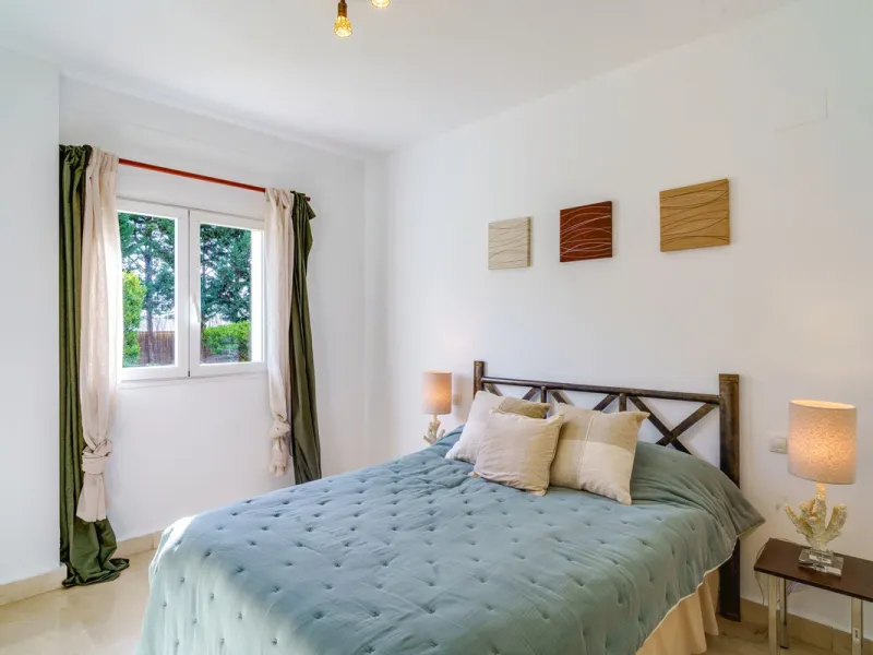 Apartment - Ground Floor Apartment в продаже в Marbella, Málaga. В доме 3 спален и 2 ванных комнат. Площадь дома 127 м²