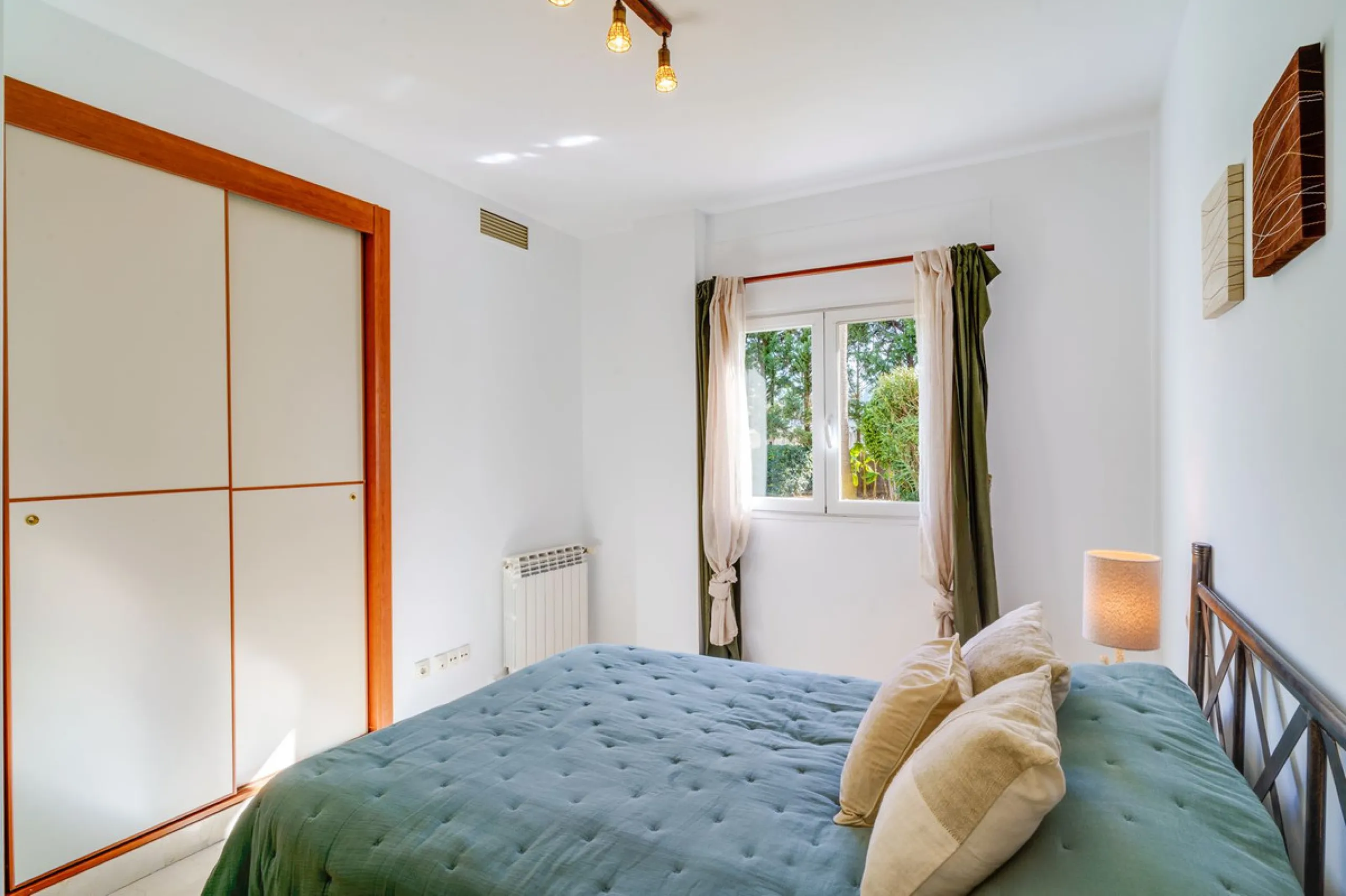 Apartment - Ground Floor Apartment в продаже в Marbella, Málaga. В доме 3 спален и 2 ванных комнат. Площадь дома 127 м²