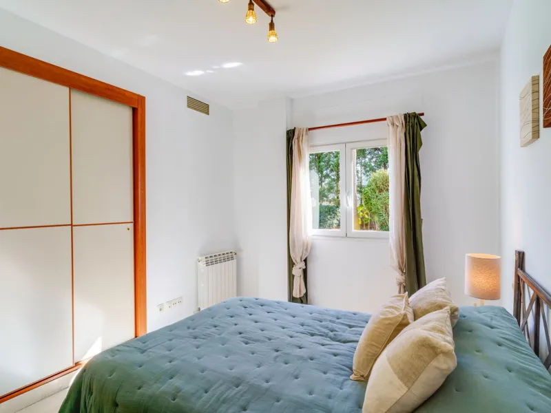 Apartment - Ground Floor Apartment в продаже в Marbella, Málaga. В доме 3 спален и 2 ванных комнат. Площадь дома 127 м²