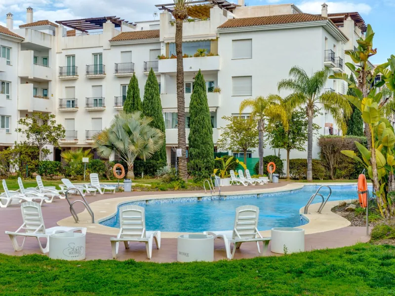 Apartment - Ground Floor Apartment в продаже в Marbella, Málaga. В доме 3 спален и 2 ванных комнат. Площадь дома 127 м²