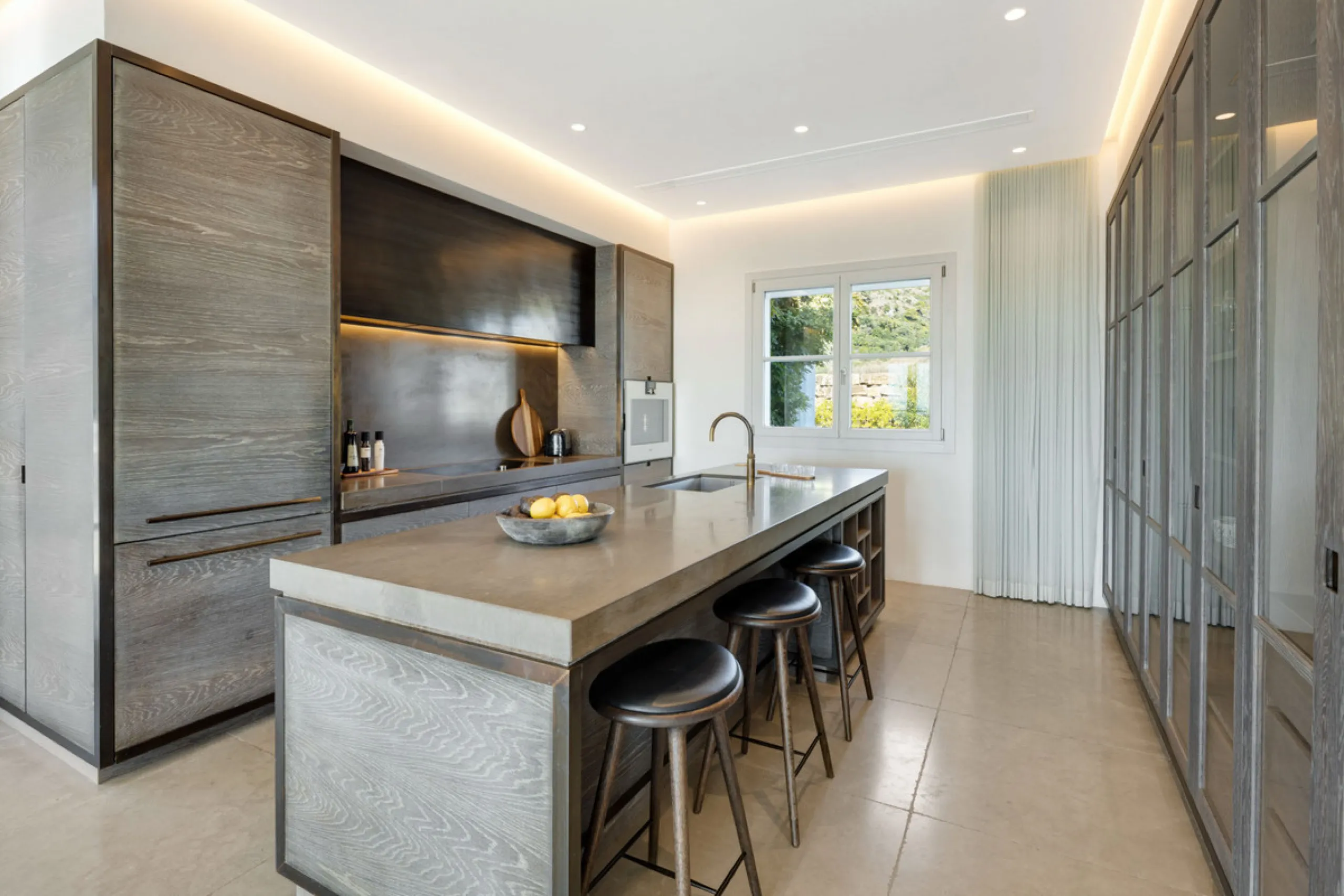 Villa Marbella is nestled within the prestigious, 24-hour secure enclave of the Marbella Club Golf Resort, this Andalusian-inspired yet contemporary mansion for sale offers an extraordinary blend of timeless elegance and modern luxury. The exclusive resor