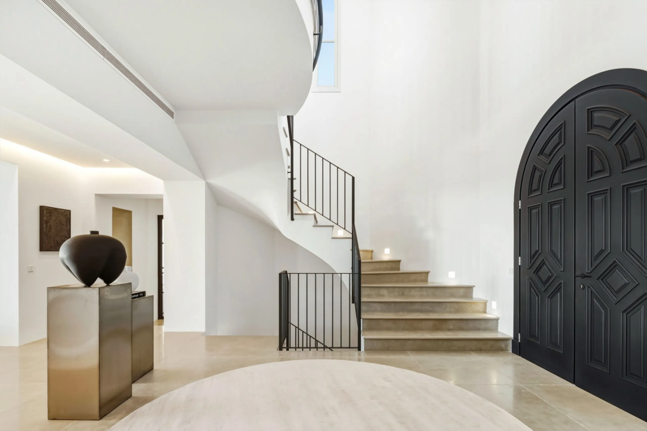 Villa Marbella is nestled within the prestigious, 24-hour secure enclave of the Marbella Club Golf Resort, this Andalusian-inspired yet contemporary mansion for sale offers an extraordinary blend of timeless elegance and modern luxury. The exclusive resor