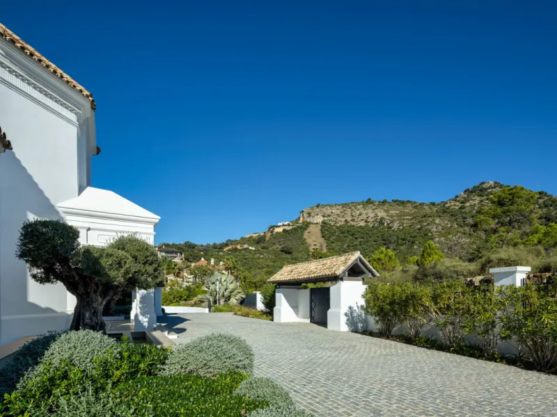 Villa Marbella is nestled within the prestigious, 24-hour secure enclave of the Marbella Club Golf Resort, this Andalusian-inspired yet contemporary mansion for sale offers an extraordinary blend of timeless elegance and modern luxury. The exclusive resor