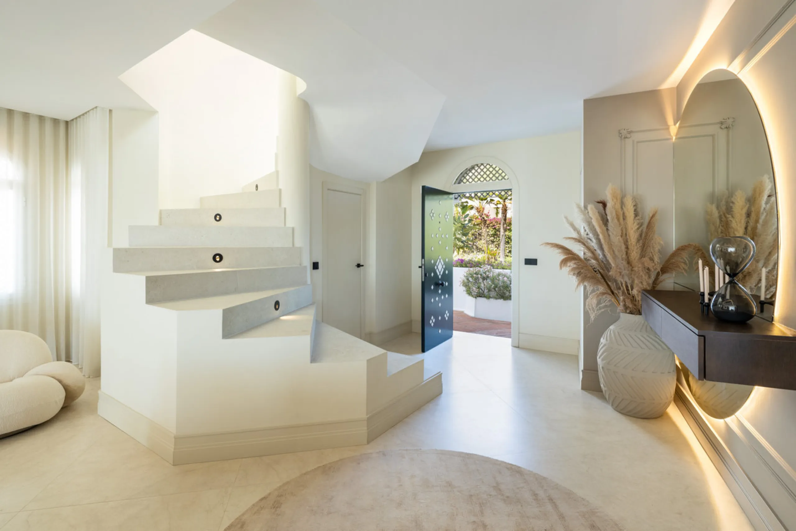 Apartment - Penthouse в продаже в Marbella, Málaga. В доме 4 спален и 5 ванных комнат. Площадь дома 420 м²