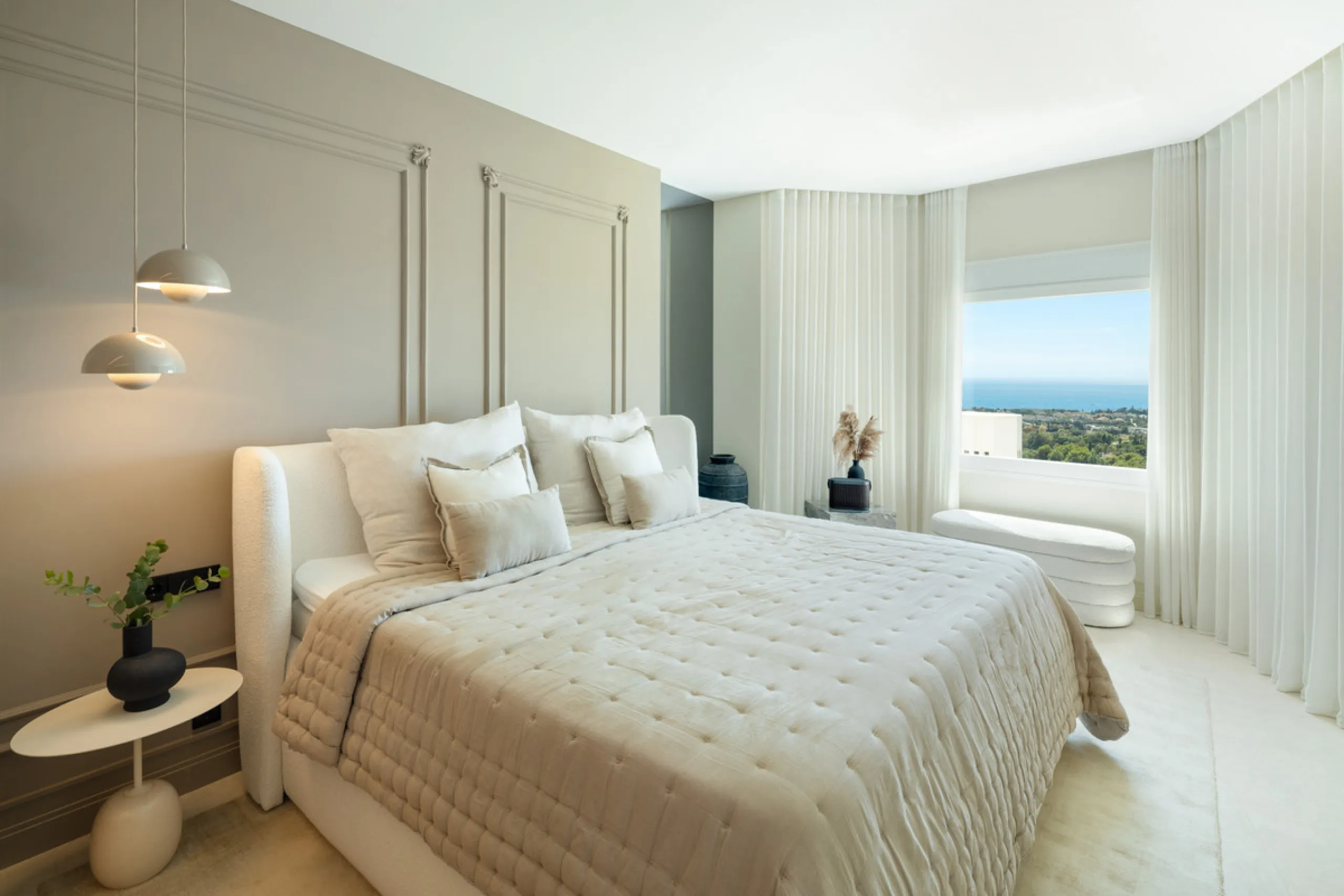 Apartment - Penthouse в продаже в Marbella, Málaga. В доме 4 спален и 5 ванных комнат. Площадь дома 420 м²