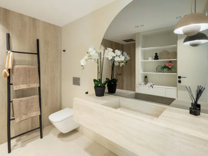 Apartment - Penthouse в продаже в Marbella, Málaga. В доме 4 спален и 5 ванных комнат. Площадь дома 420 м²