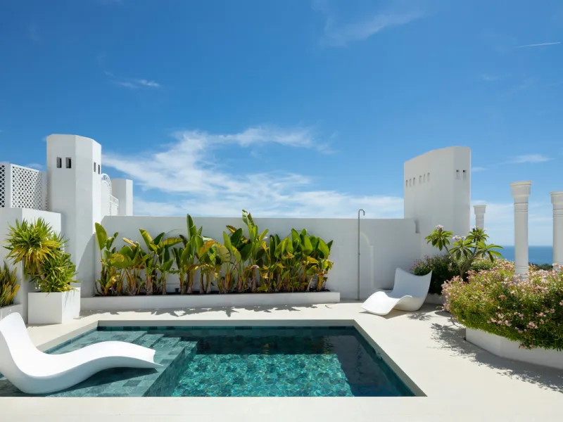 Apartment - Penthouse в продаже в Marbella, Málaga. В доме 4 спален и 5 ванных комнат. Площадь дома 420 м²