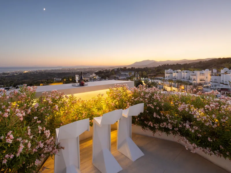 Apartment - Penthouse в продаже в Marbella, Málaga. В доме 4 спален и 5 ванных комнат. Площадь дома 420 м²