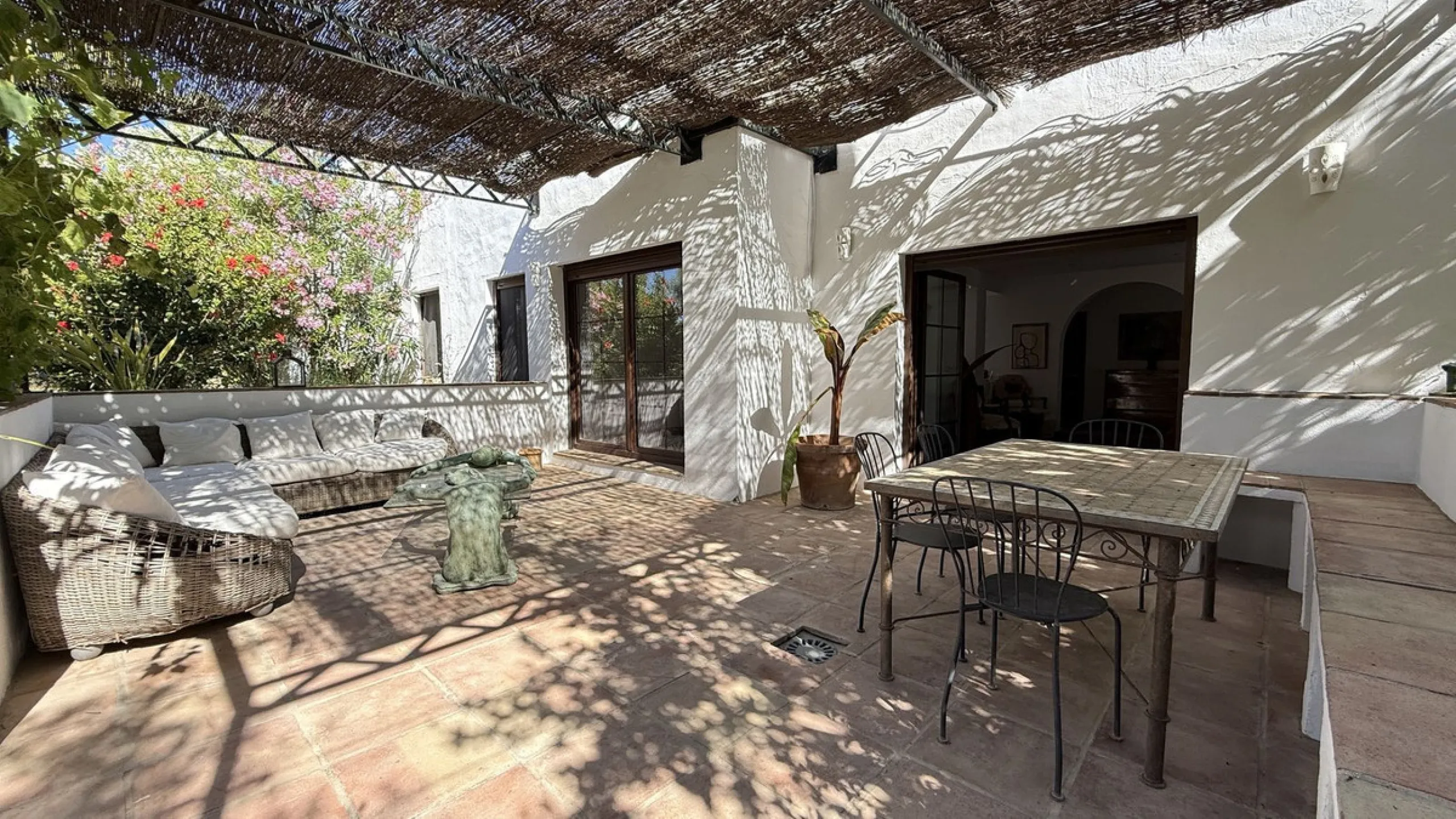 House - Finca - Cortijo в продаже в Alhaurín el Grande, Málaga. В доме 7 спален и 7 ванных комнат. Площадь дома 409 м². Площадь участка 12074 м²