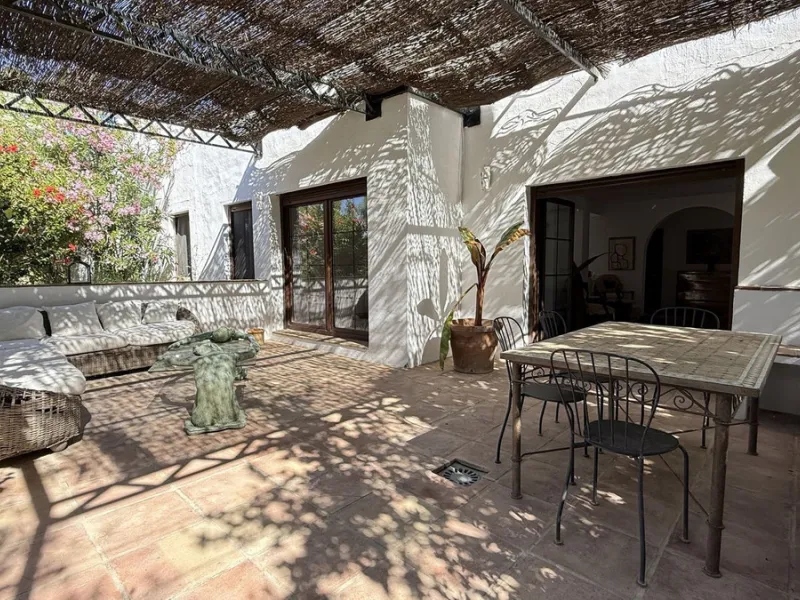 House - Finca - Cortijo в продаже в Alhaurín el Grande, Málaga. В доме 7 спален и 7 ванных комнат. Площадь дома 409 м². Площадь участка 12074 м²