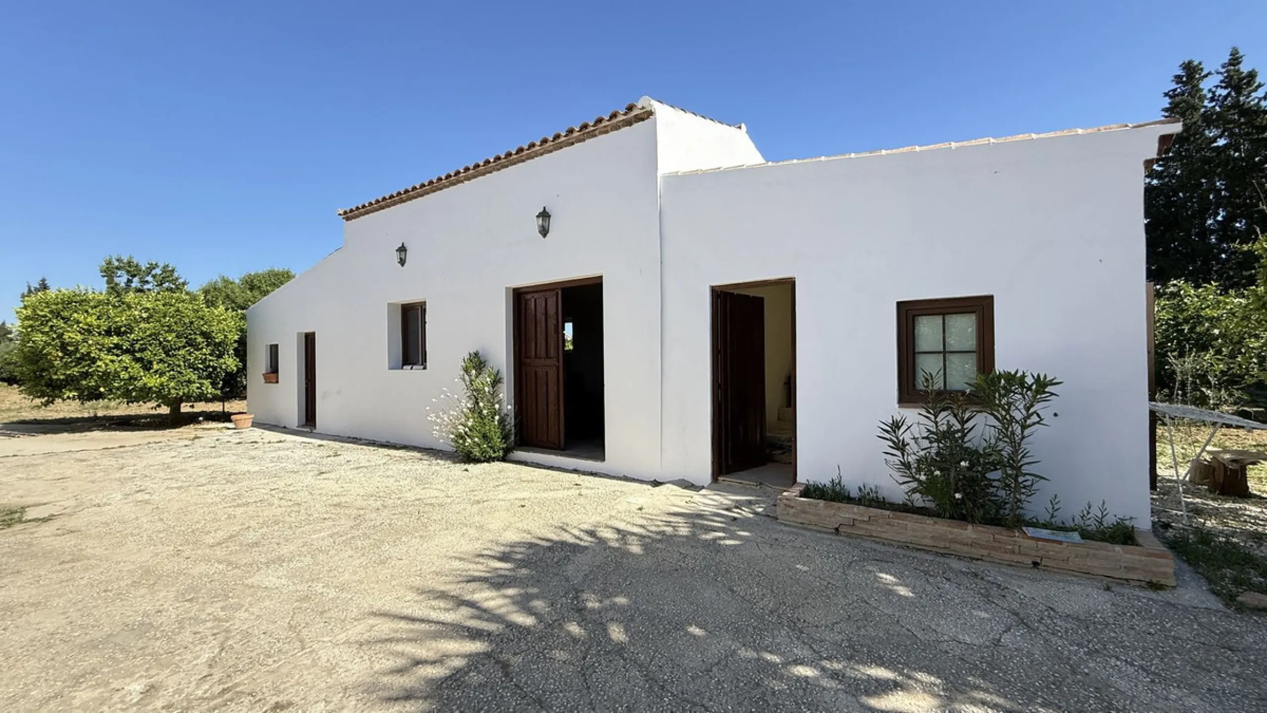 House - Finca - Cortijo в продаже в Alhaurín el Grande, Málaga. В доме 7 спален и 7 ванных комнат. Площадь дома 409 м². Площадь участка 12074 м²